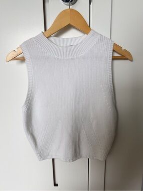 Babaton White 100% Cotton Sweater Vest